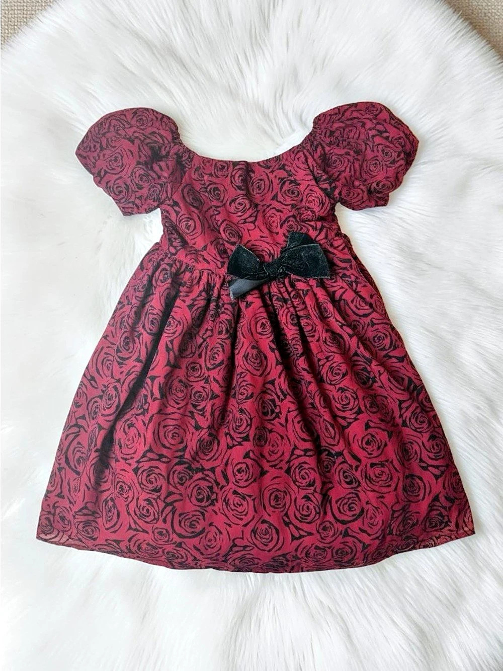 Pippa & Julie Girls Size 6 Red Rose Print Party Dress